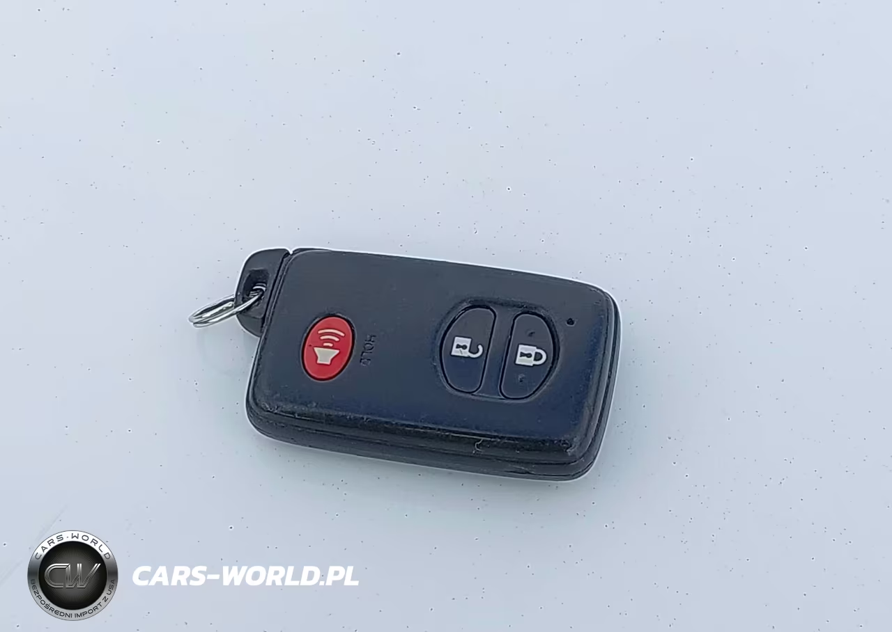 2015 Toyota Prius Three VIN:JTDKN3DU8F0395773 - 11