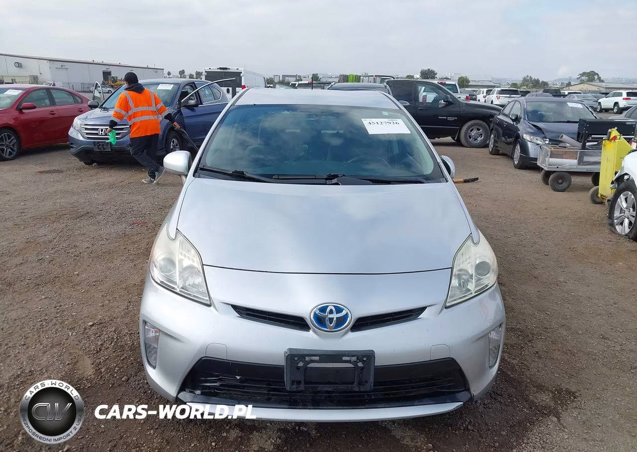 2015 Toyota Prius Three VIN:JTDKN3DU8F0395773 - 12
