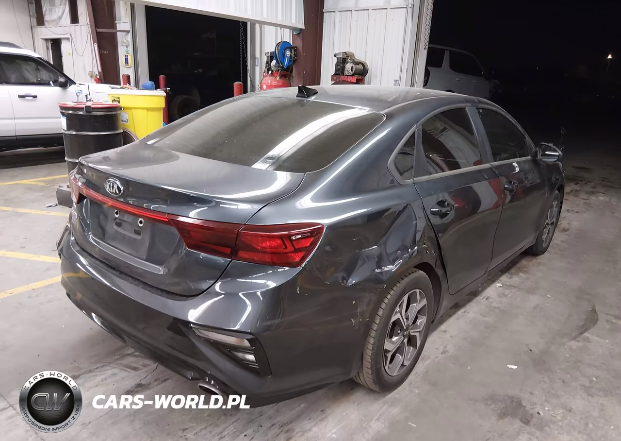 2020 Kia Forte Lxs VIN:3KPF24AD7LE157906 - 4
