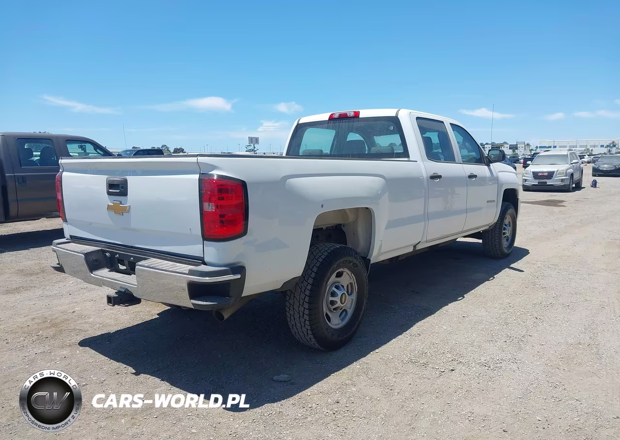 2018 Chevrolet Silverado 2500Hd Wt VIN:1GC1CUEG8JF261058 - 4