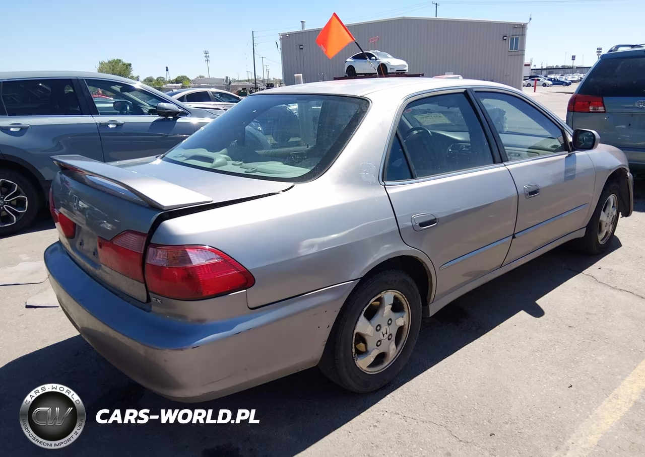 2000 Honda Accord 2.3 Ex VIN:JHMCG5658YC042627 - 4