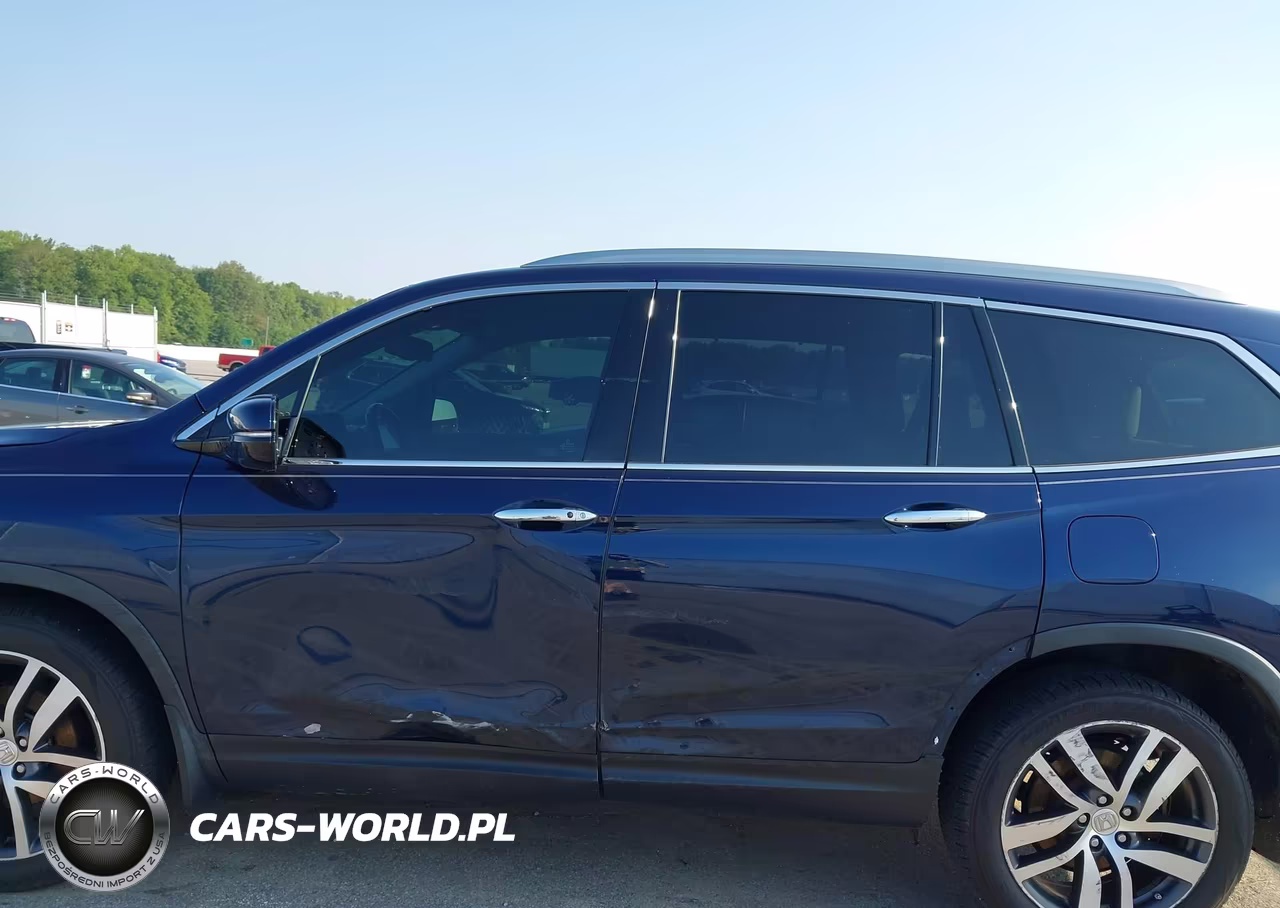 2018 Honda Pilot Touring VIN:5FNYF6H93JB048280 - 14