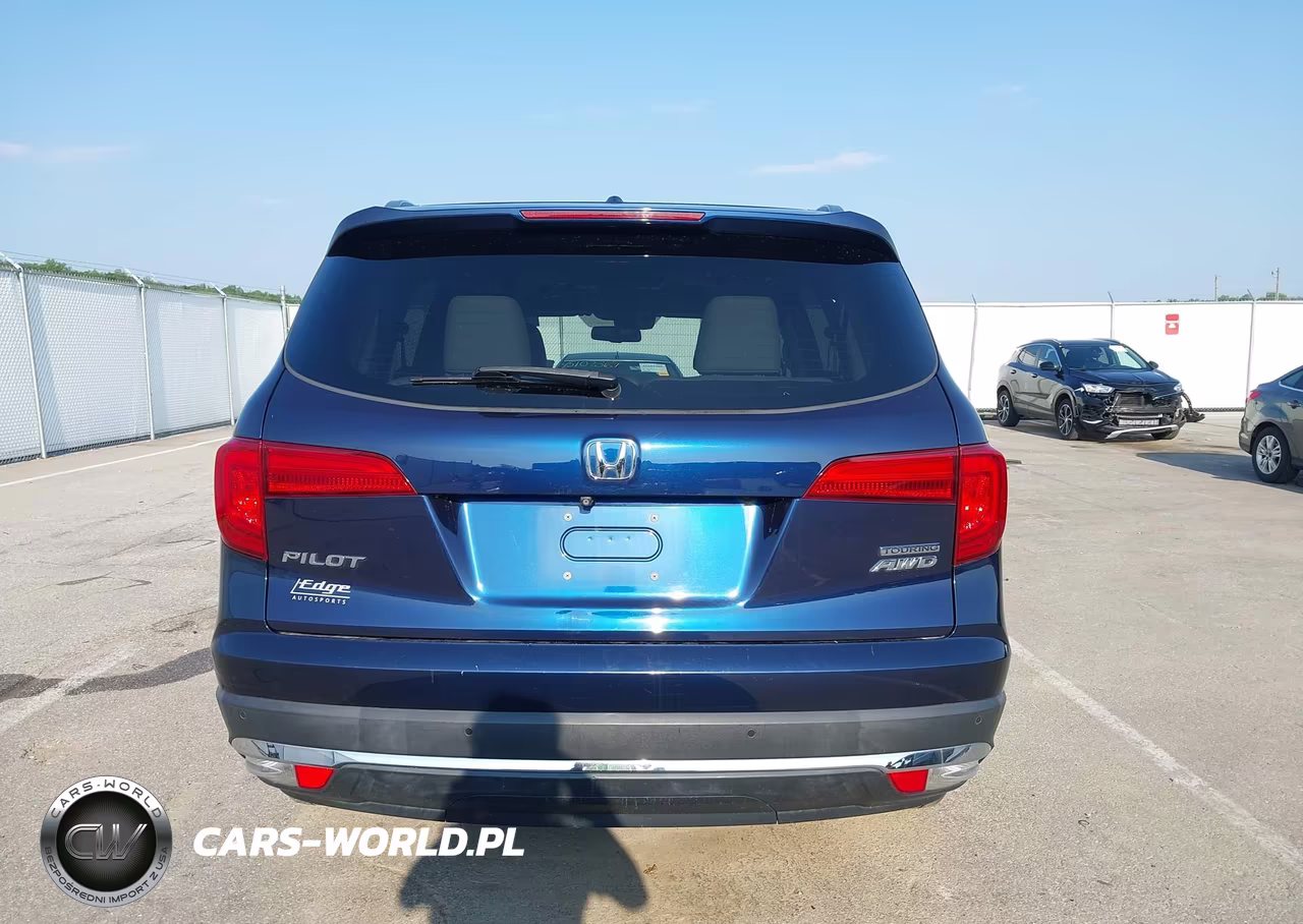 2018 Honda Pilot Touring VIN:5FNYF6H93JB048280 - 16