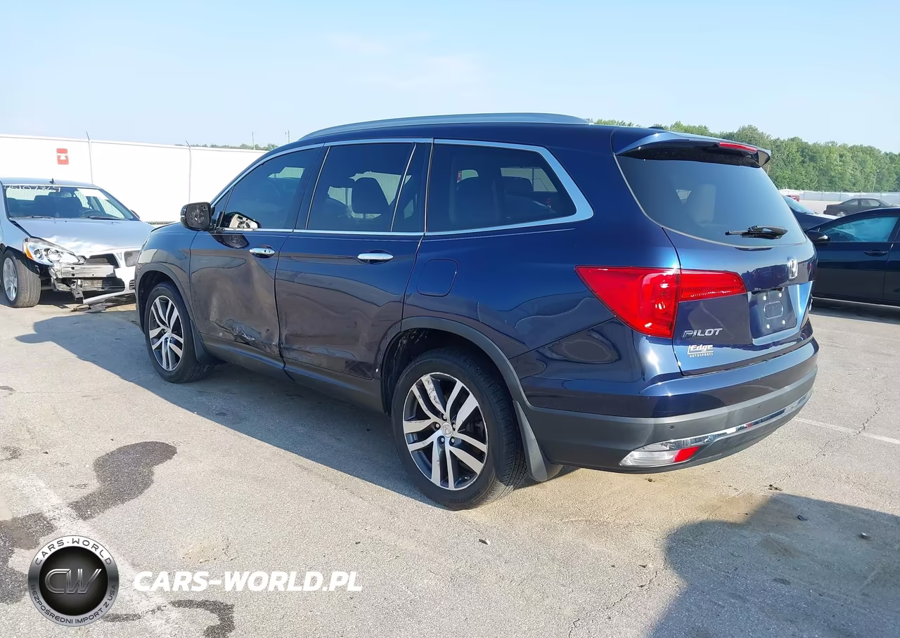 2018 Honda Pilot Touring VIN:5FNYF6H93JB048280 - 3