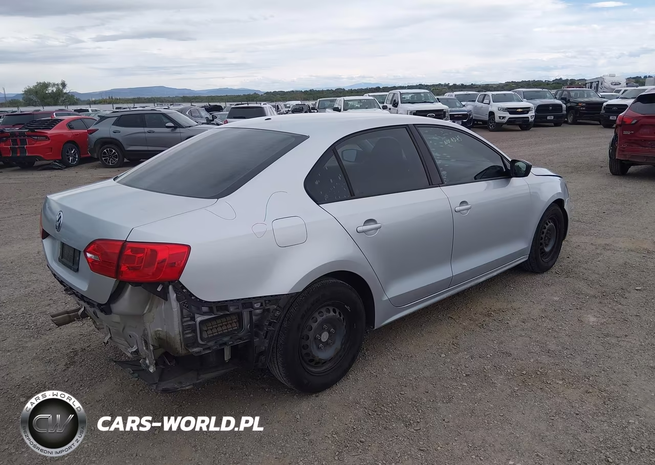 2012 Volkswagen Jetta 2.0L S VIN:3VW2K7AJ9CM308995 - 4