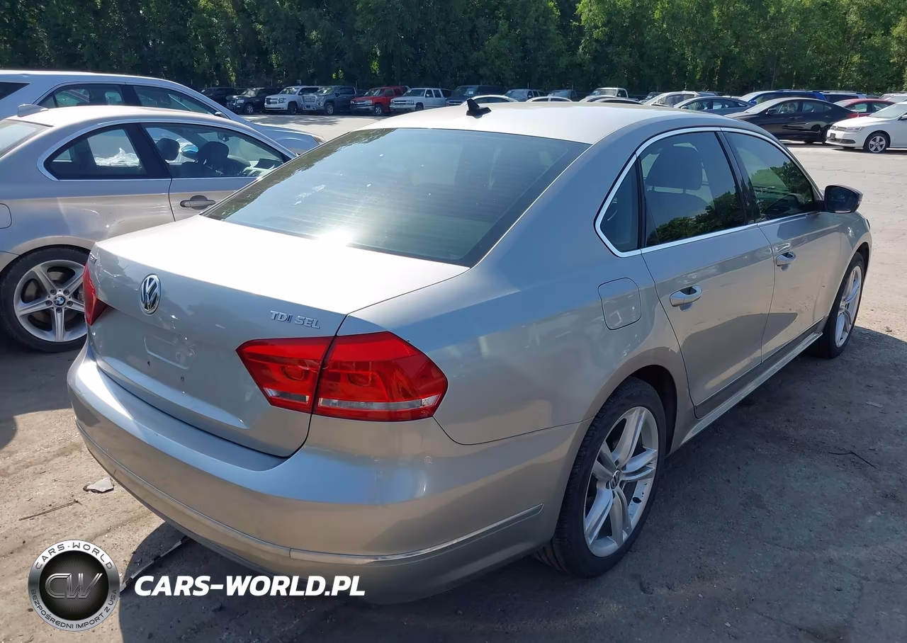 2014 Volkswagen Passat 2.0L Tdi Sel Premium VIN:1VWCN7A39EC062483 - 4
