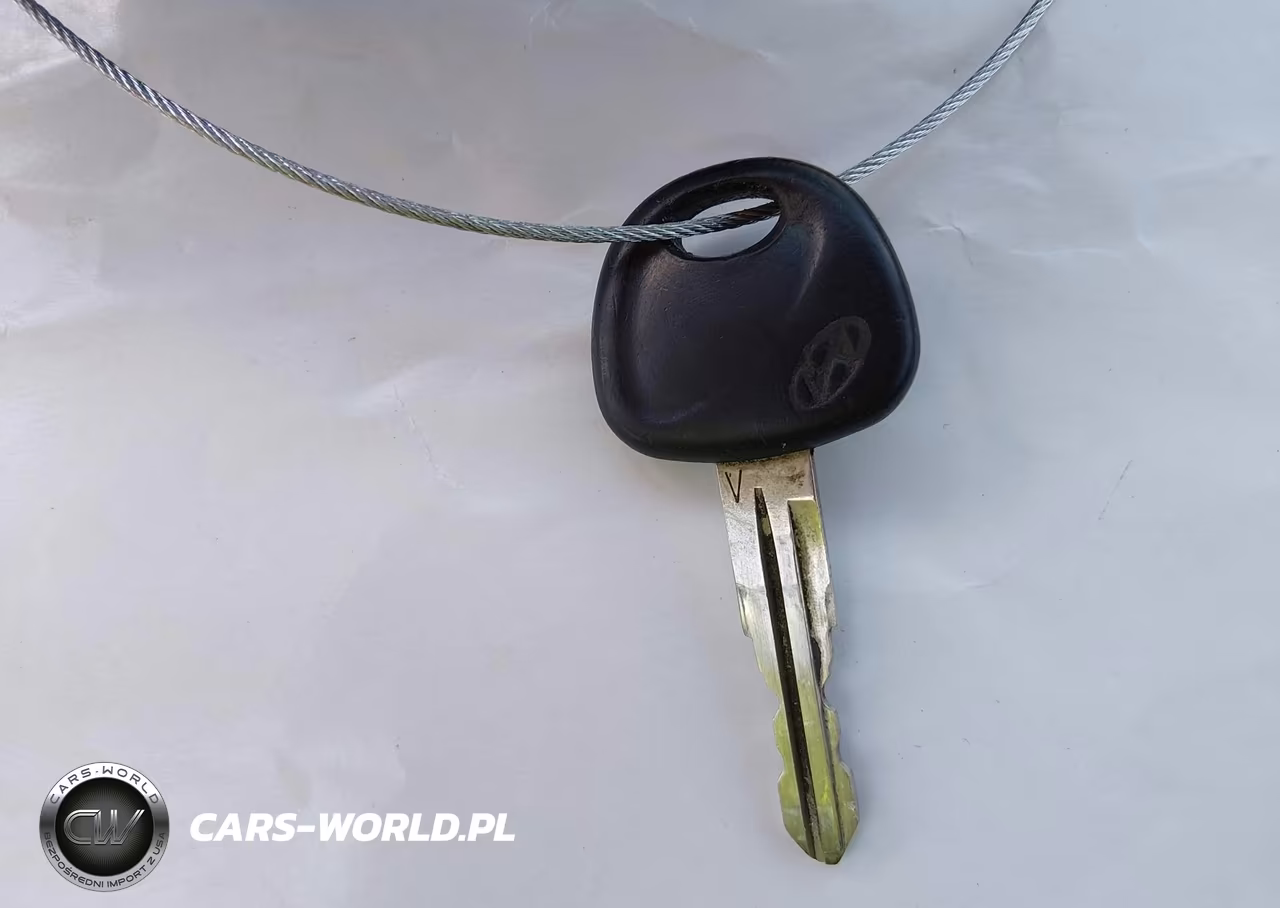 2008 Hyundai Accent Gs VIN:KMHCM36C28U093463 - 11
