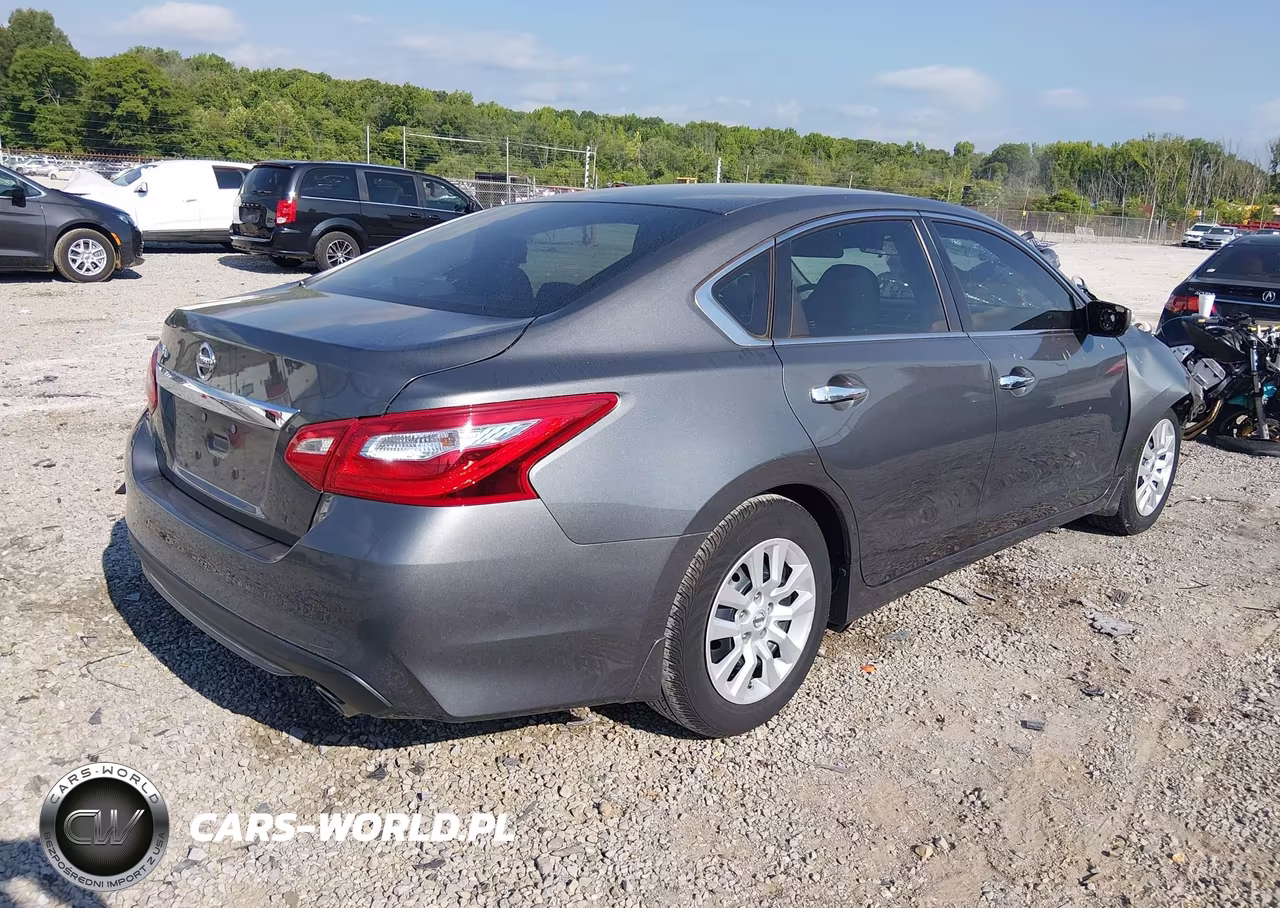 2017 Nissan Altima 2.5 S VIN:1N4AL3AP9HC248014 - 4