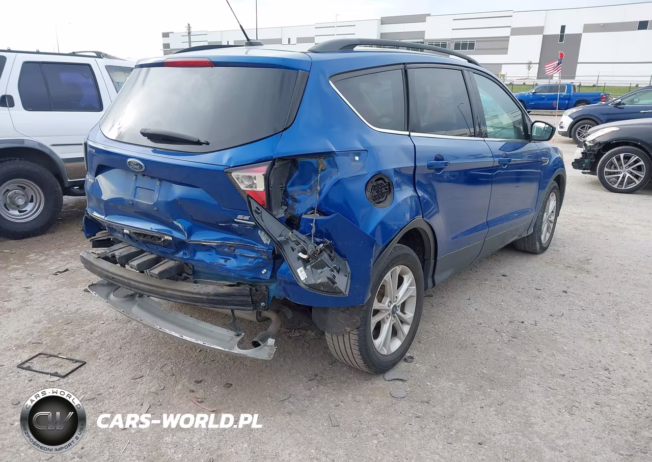 2018 Ford Escape Se VIN:1FMCU0GD1JUA81509 - 4