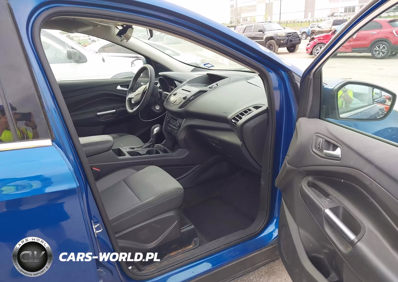 2018 Ford Escape Se VIN:1FMCU0GD1JUA81509 - 5