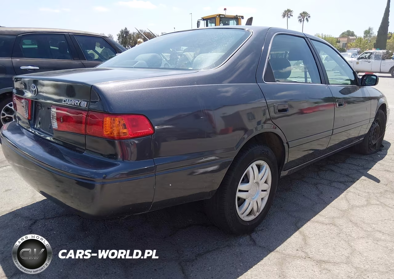 2001 Toyota Camry Le VIN:4T1BG22K41U865574 - 4