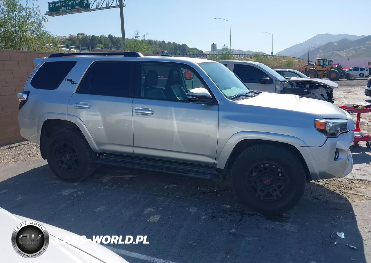 2021 Toyota 4Runner Trd Off Road Premium VIN:JTERU5JR1M5963385 - 13
