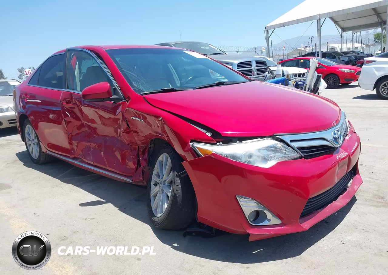 2013 Toyota Camry Hybrid Xle