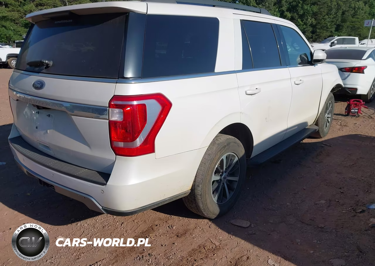 2018 Ford Expedition Xlt VIN:1FMJU1HT9JEA16713 - 4