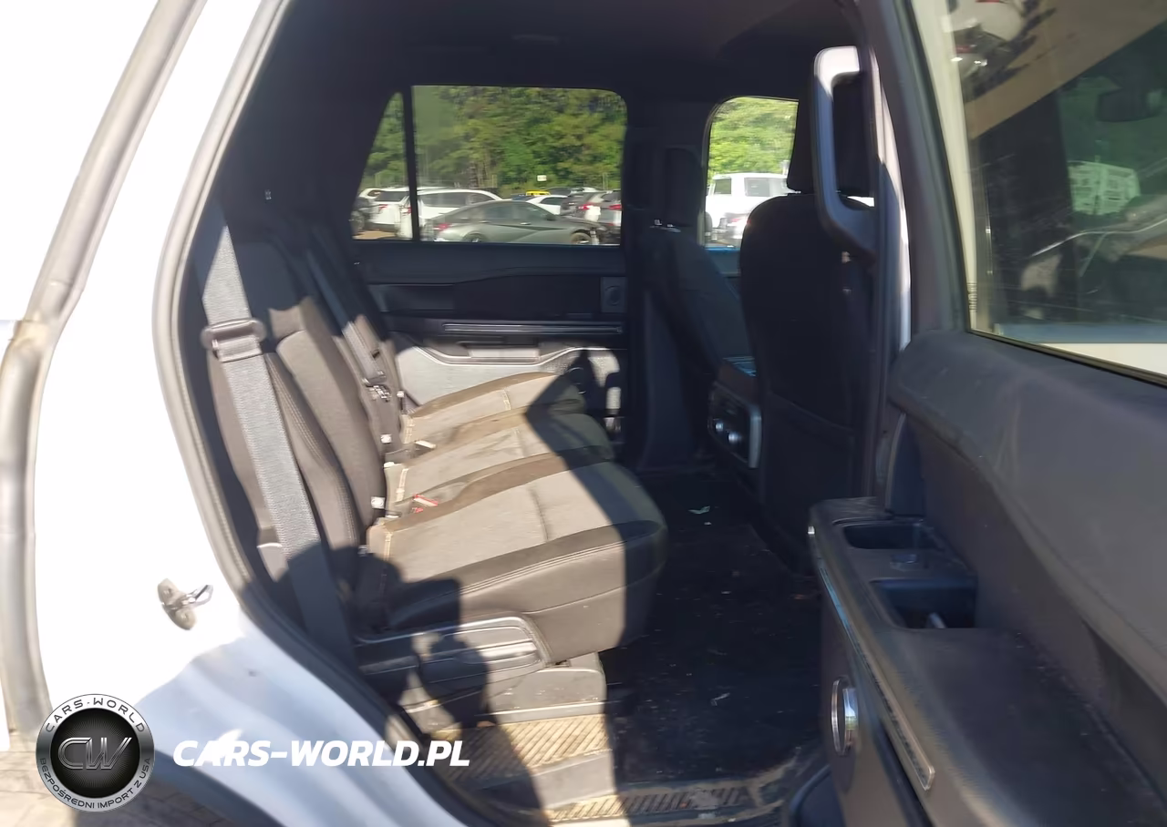 2018 Ford Expedition Xlt VIN:1FMJU1HT9JEA16713 - 8