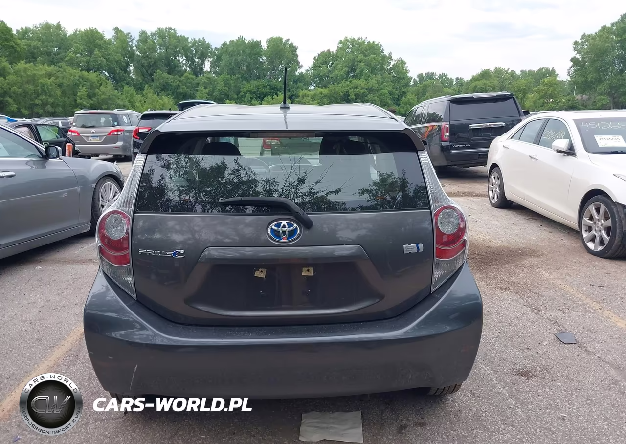 2012 Toyota Prius C Two VIN:JTDKDTB30C1516511 - 16