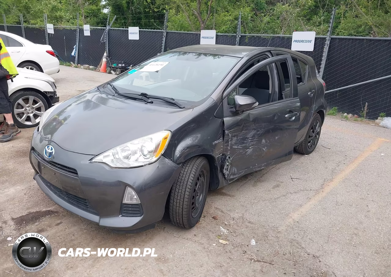 2012 Toyota Prius C Two VIN:JTDKDTB30C1516511 - 2