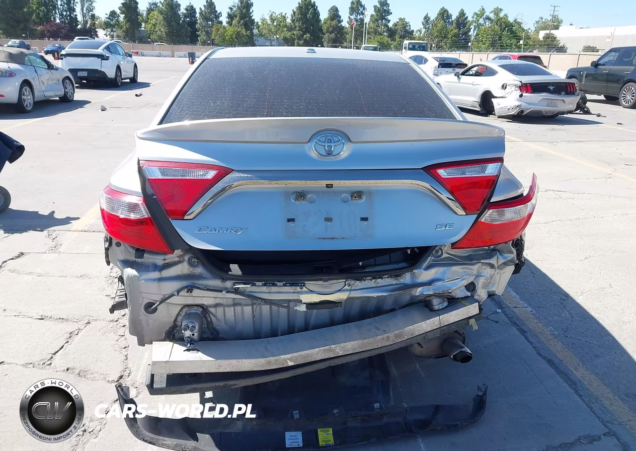 2017 Toyota Camry Se VIN:4T1BF1FK6HU365370 - 17