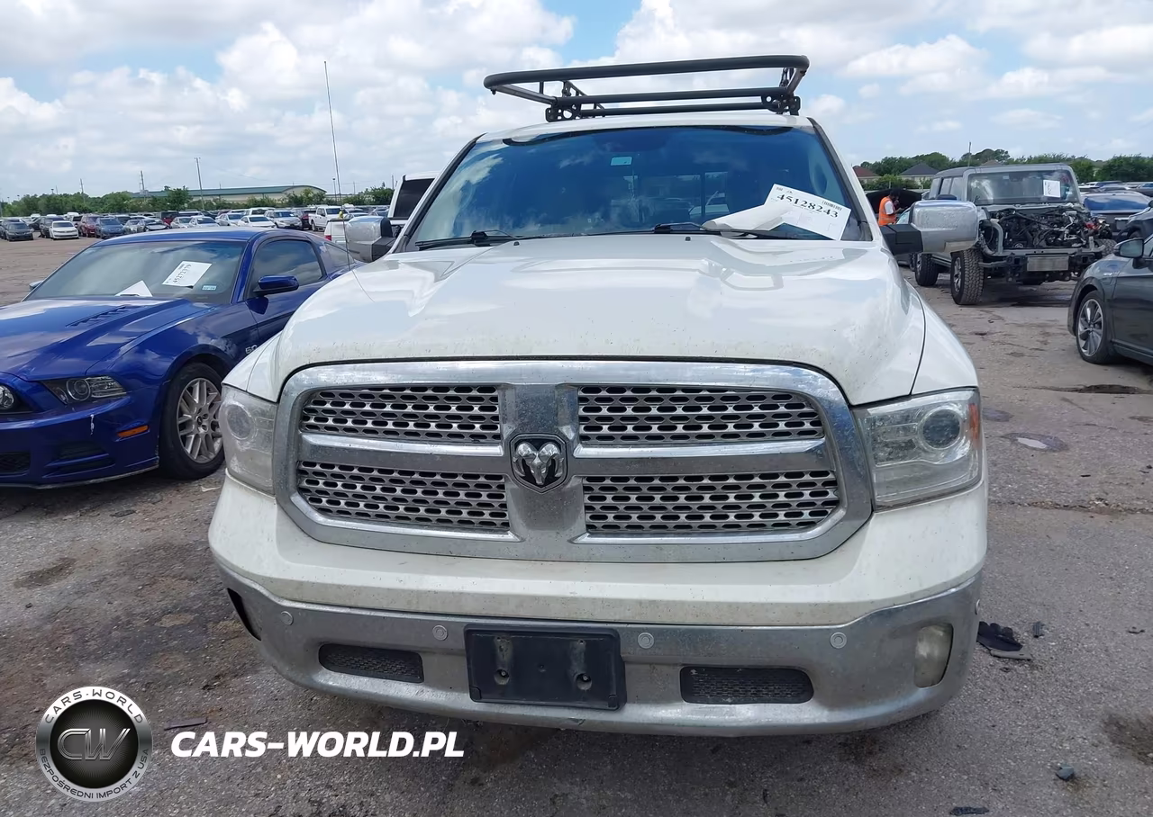 2017 Ram 1500 Laramie 4X2 5'7 Box VIN:1C6RR6NT2HS763373 - 12