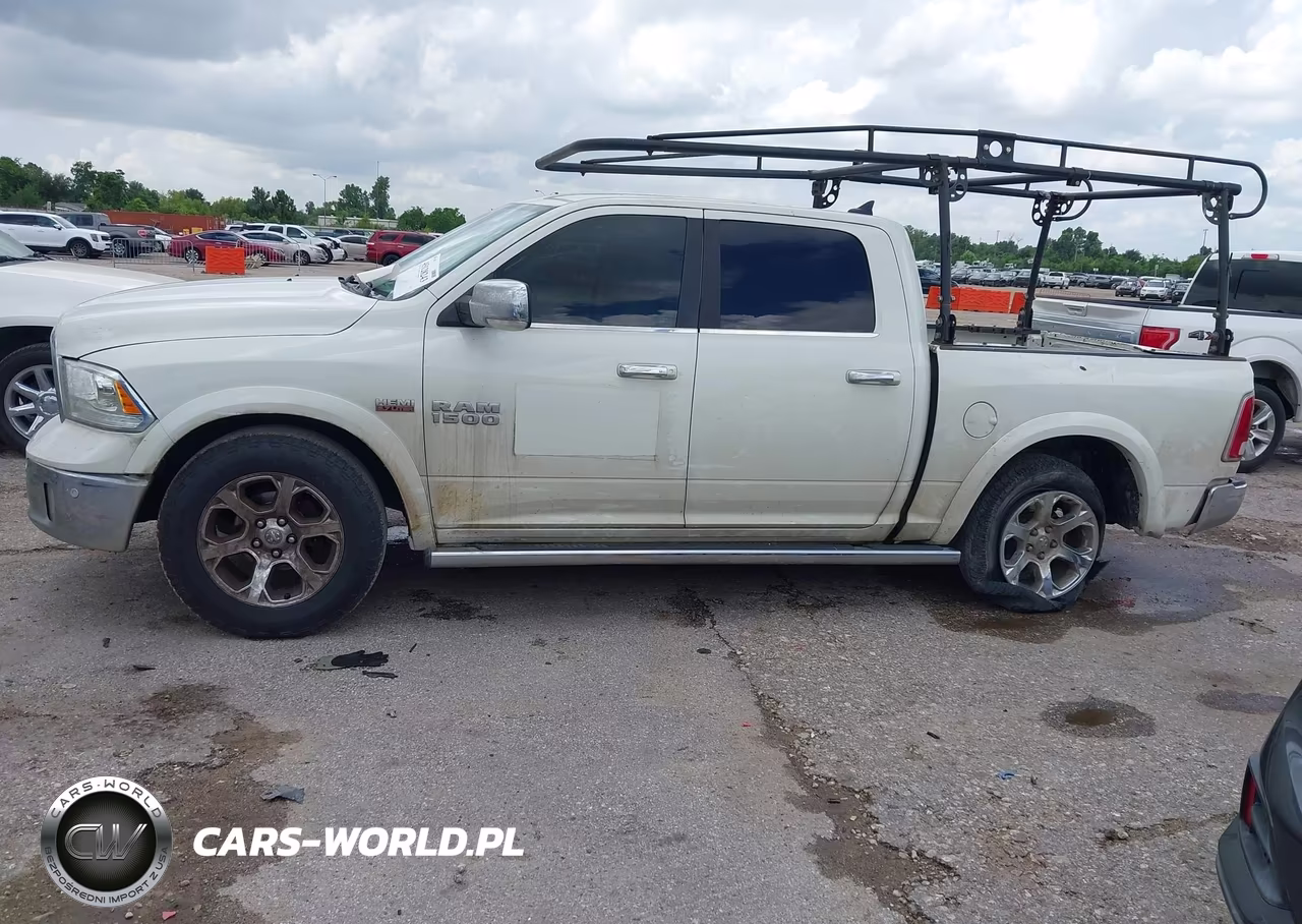2017 Ram 1500 Laramie 4X2 5'7 Box VIN:1C6RR6NT2HS763373 - 14
