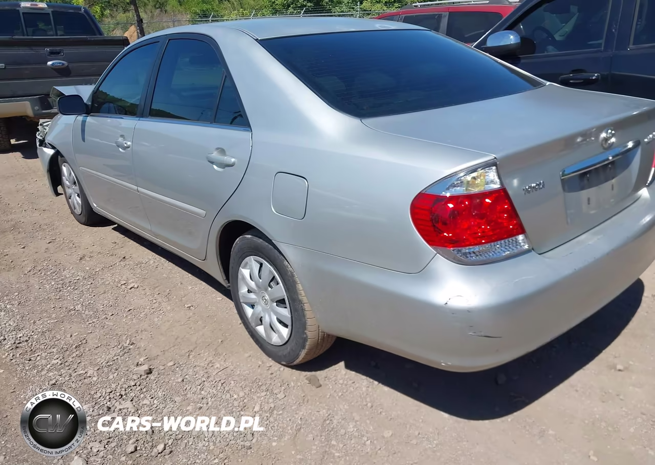 2005 Toyota Camry Std VIN:4T1BE32K65U969324 - 3
