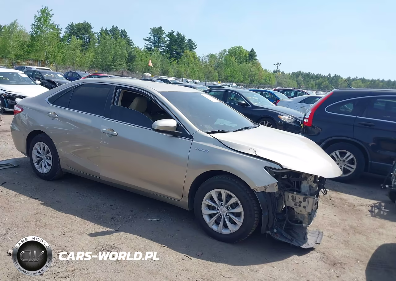2015 Toyota Camry Hybrid Le – zdjęcie 1 z 19