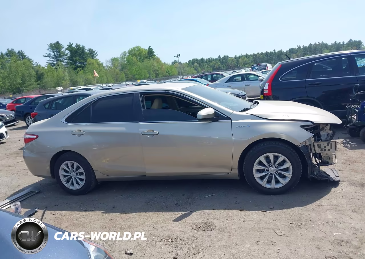 2015 Toyota Camry Hybrid Le VIN:4T1BD1FK1FU155939 - 14