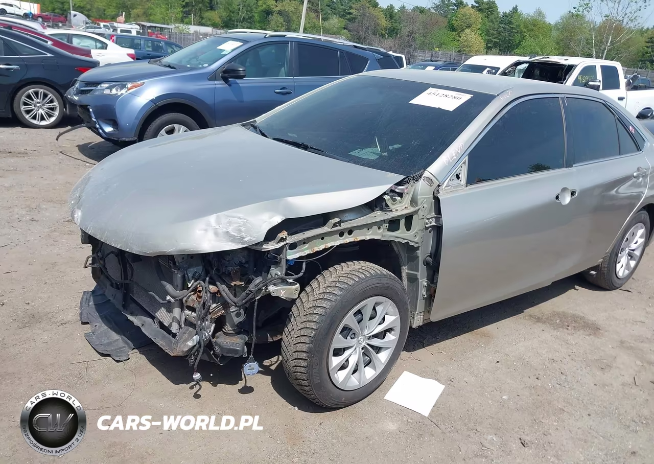 2015 Toyota Camry Hybrid Le VIN:4T1BD1FK1FU155939 - 2