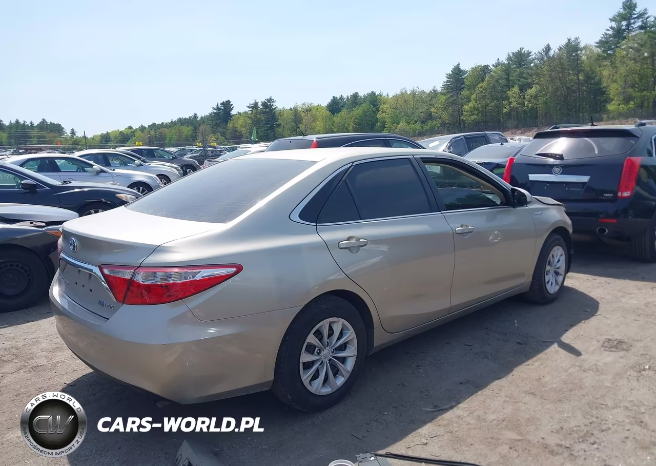 2015 Toyota Camry Hybrid Le VIN:4T1BD1FK1FU155939 - 4