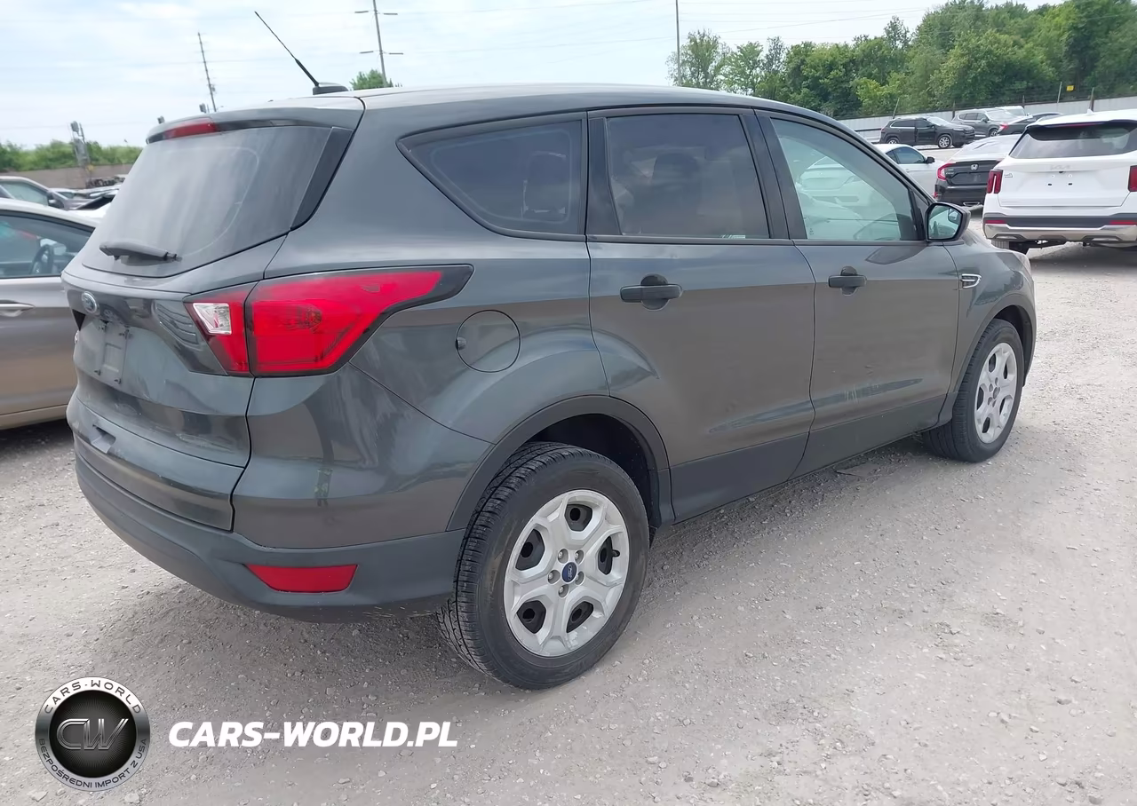2019 Ford Escape S VIN:1FMCU0F72KUA20814 - 4