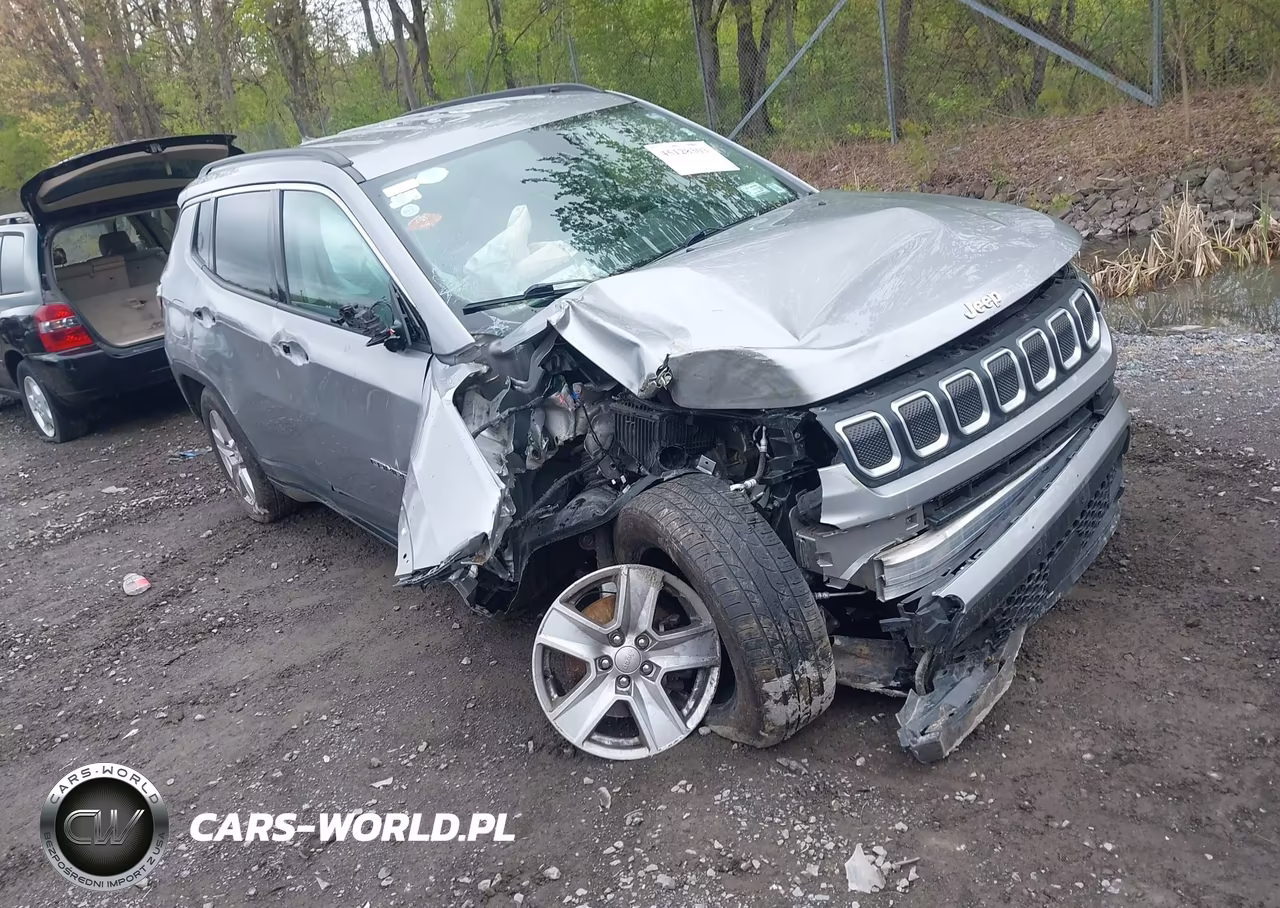 2022 Jeep Compass Latitude 4X4 – zdjęcie 1 z 16
