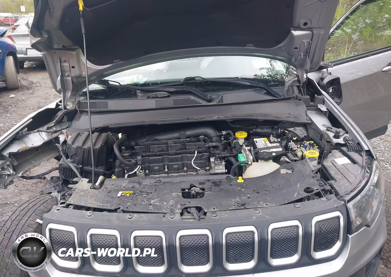 2022 Jeep Compass Latitude 4X4 VIN:3C4NJDBB3NT131555 - 10