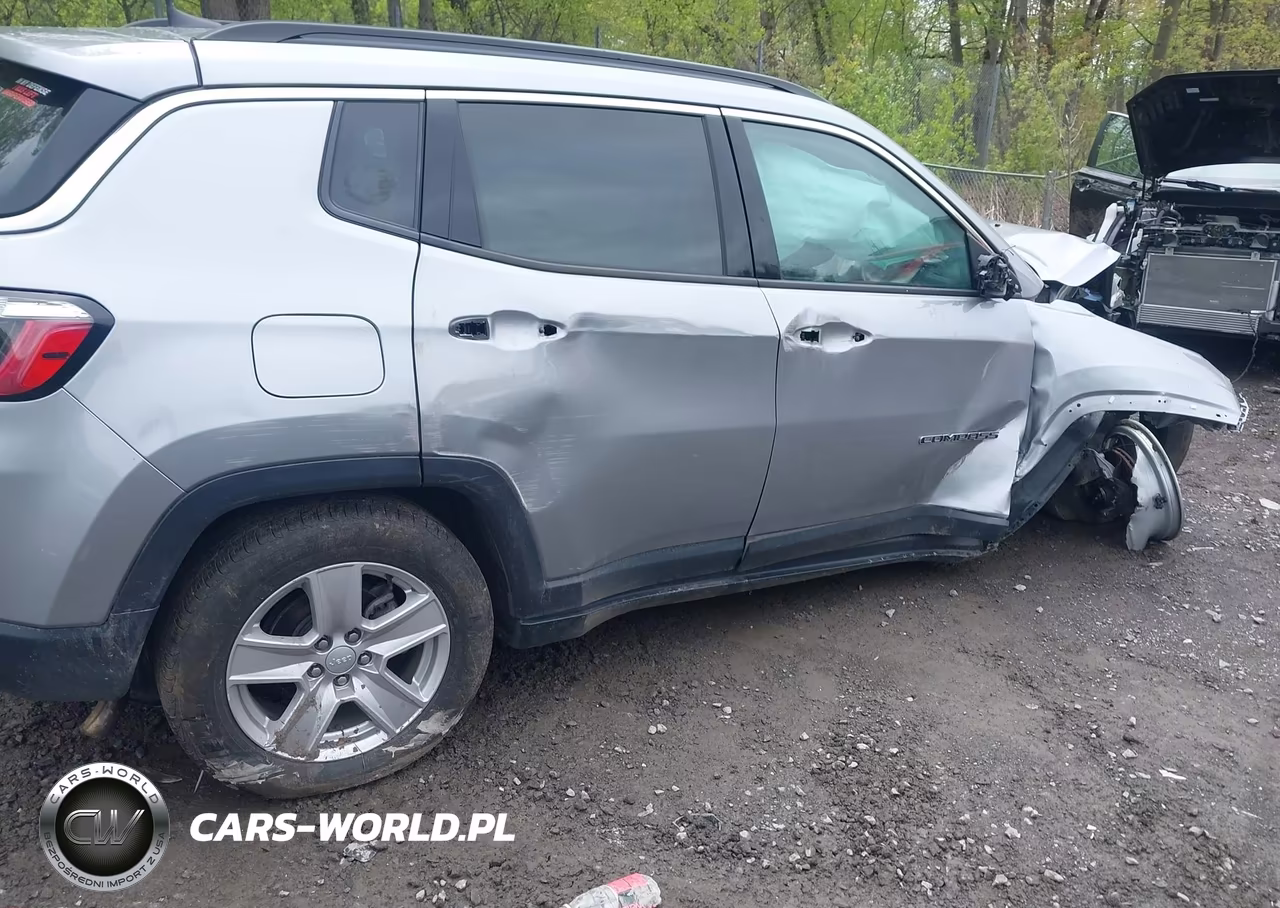 2022 Jeep Compass Latitude 4X4 VIN:3C4NJDBB3NT131555 - 6