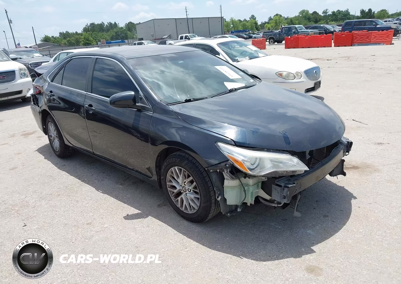 2017 Toyota Camry Le – zdjęcie 1 z 19