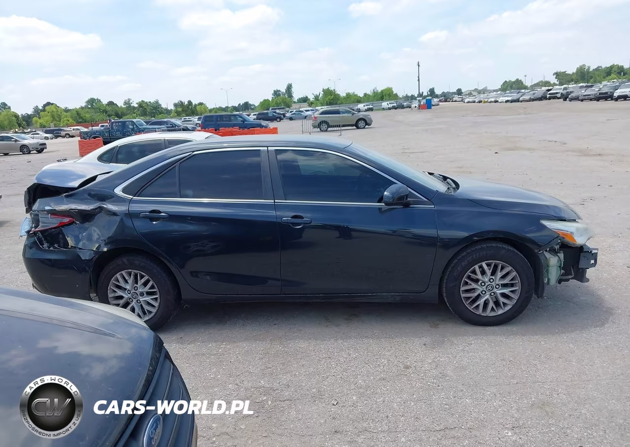 2017 Toyota Camry Le VIN:4T1BF1FK7HU382744 - 13
