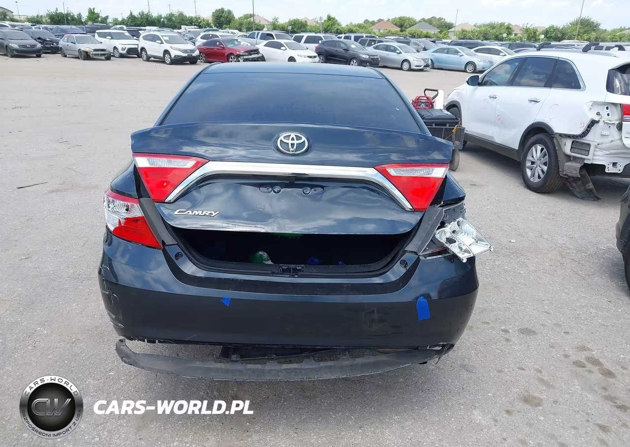 2017 Toyota Camry Le VIN:4T1BF1FK7HU382744 - 16