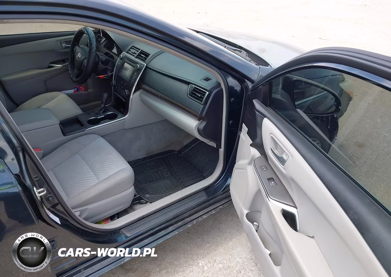 2017 Toyota Camry Le VIN:4T1BF1FK7HU382744 - 5