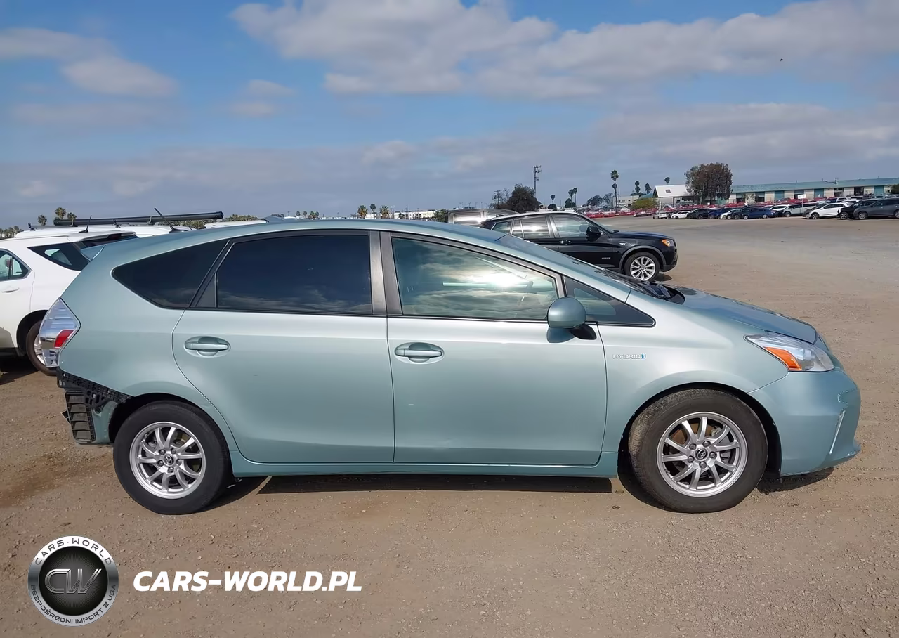 2014 Toyota Prius V Five-Three-Two VIN:JTDZN3EU1EJ001634 - 14