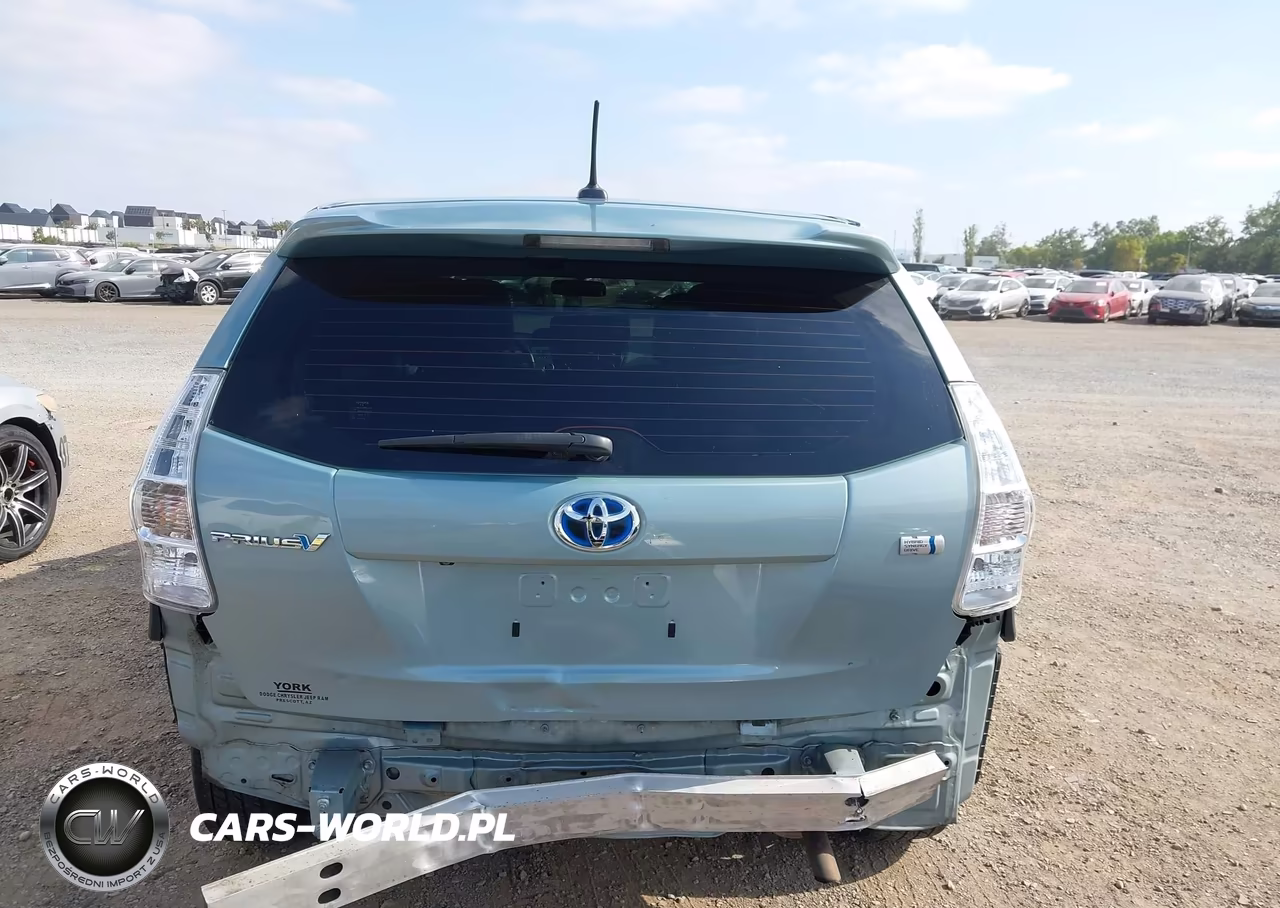 2014 Toyota Prius V Five-Three-Two VIN:JTDZN3EU1EJ001634 - 17