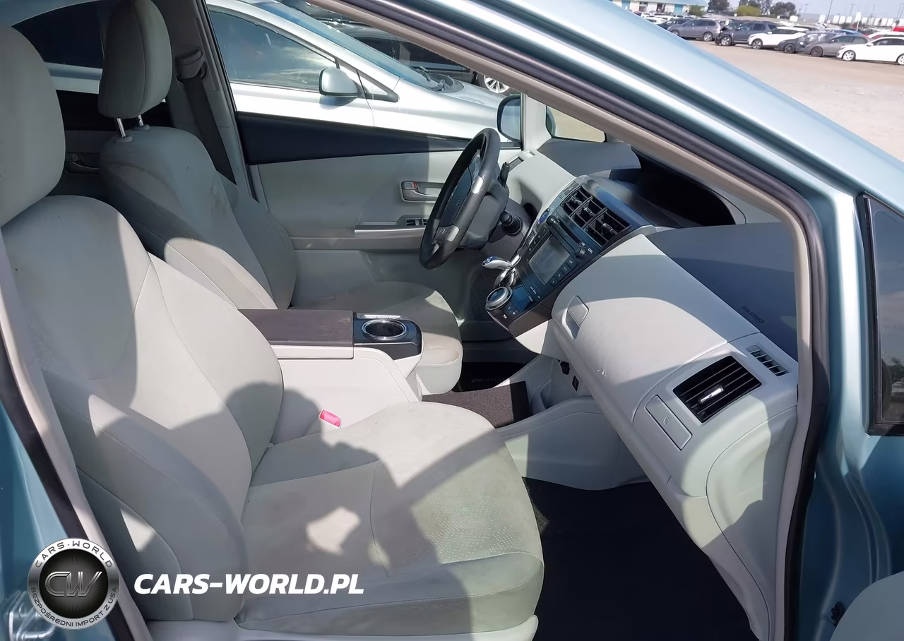2014 Toyota Prius V Five-Three-Two VIN:JTDZN3EU1EJ001634 - 5