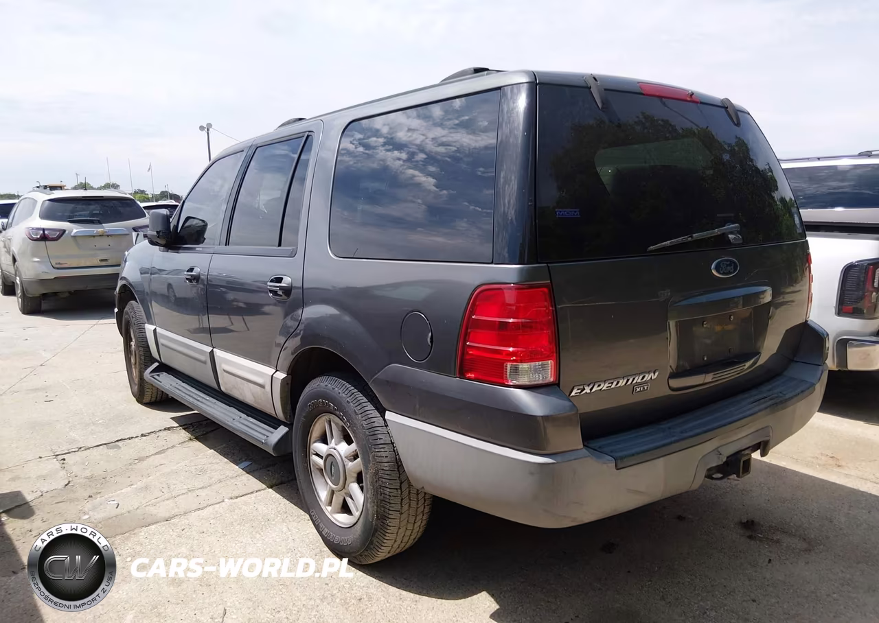 2003 Ford Expedition Xlt VIN:1FMPU15L93LB45418 - 3