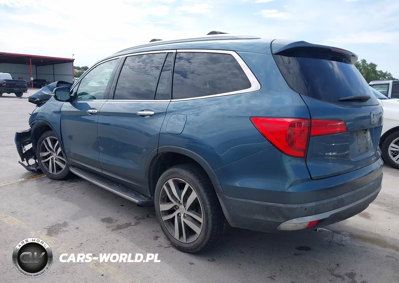2017 Honda Pilot Touring VIN:5FNYF6H96HB071675 - 3