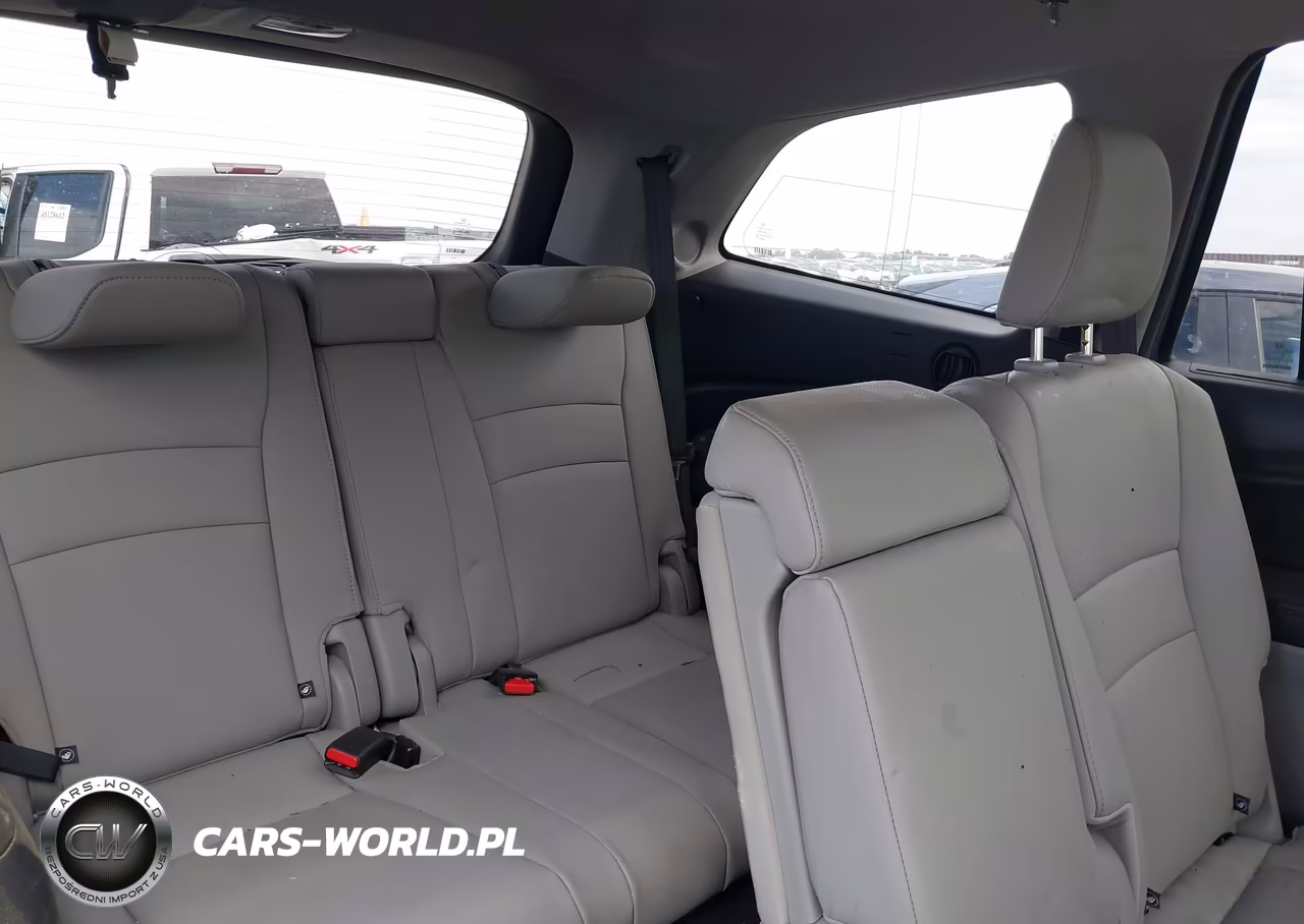 2017 Honda Pilot Touring VIN:5FNYF6H96HB071675 - 8