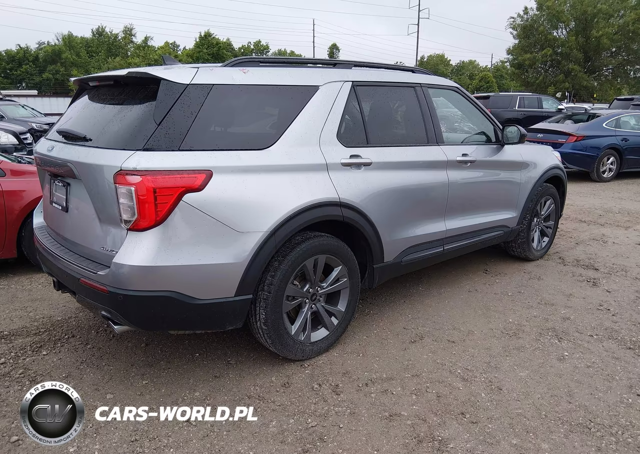 2022 Ford Explorer Xlt VIN:1FMSK8DH4NGC47209 - 4