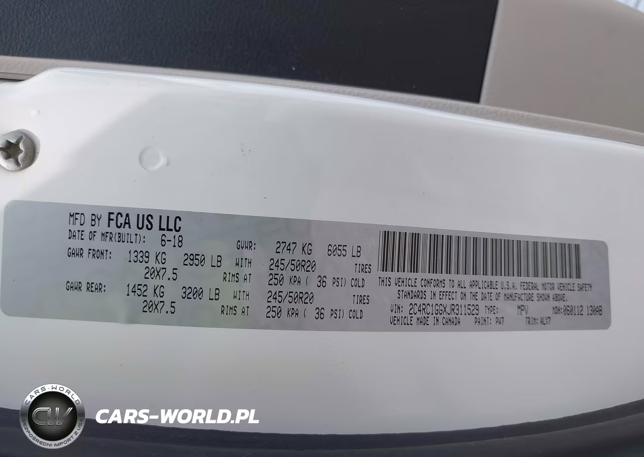 2018 Chrysler Pacifica Limited VIN:2C4RC1GGXJR311529 - 9