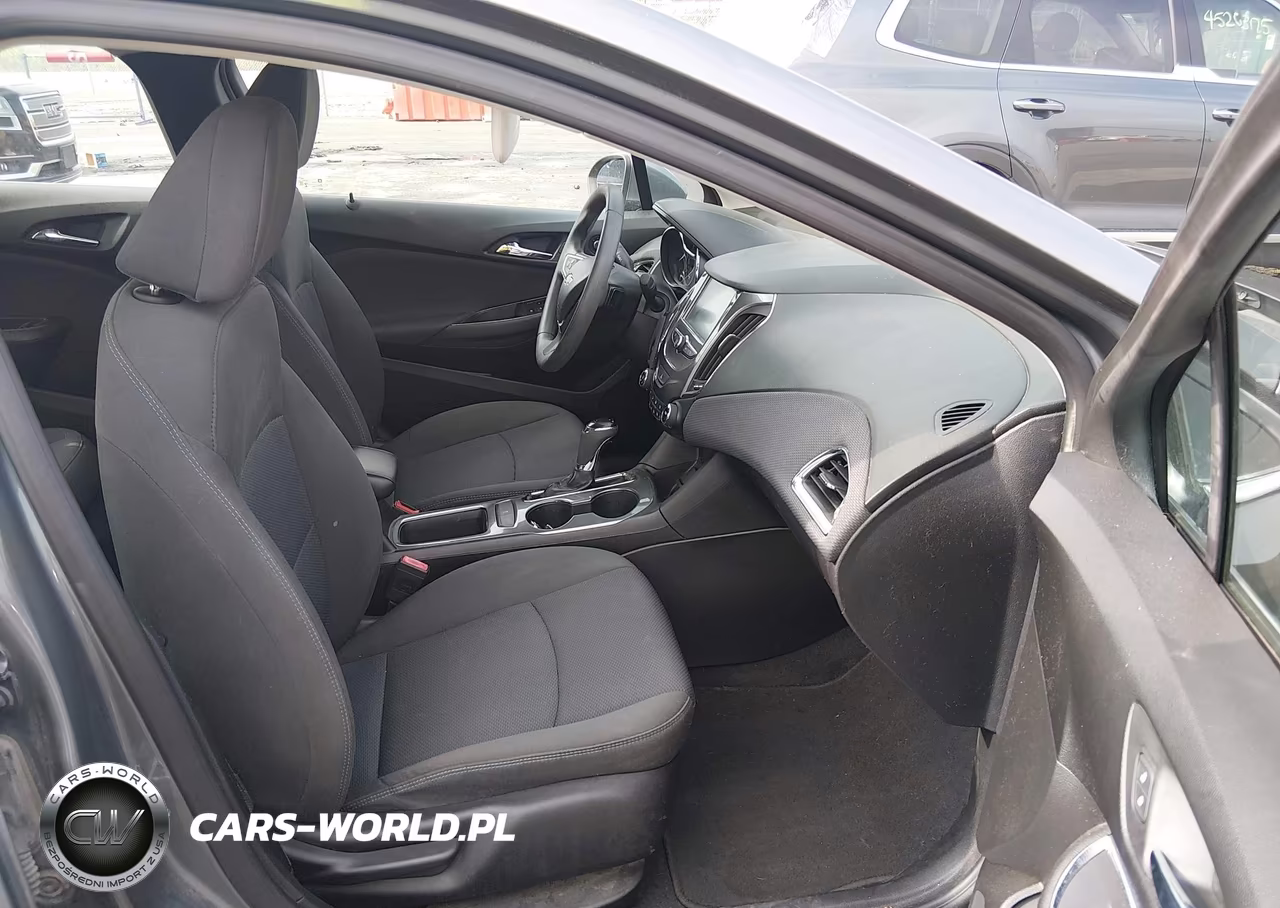 2018 Chevrolet Cruze Lt Auto VIN:1G1BE5SM4J7188773 - 5
