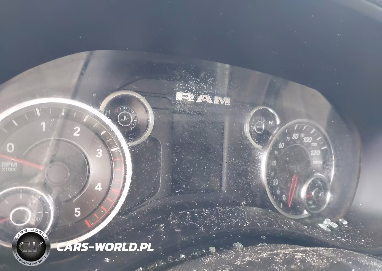 2020 Ram 3500 Tradesman 4X4 6'4 Box VIN:3C63R3CL0LG313244 - 7