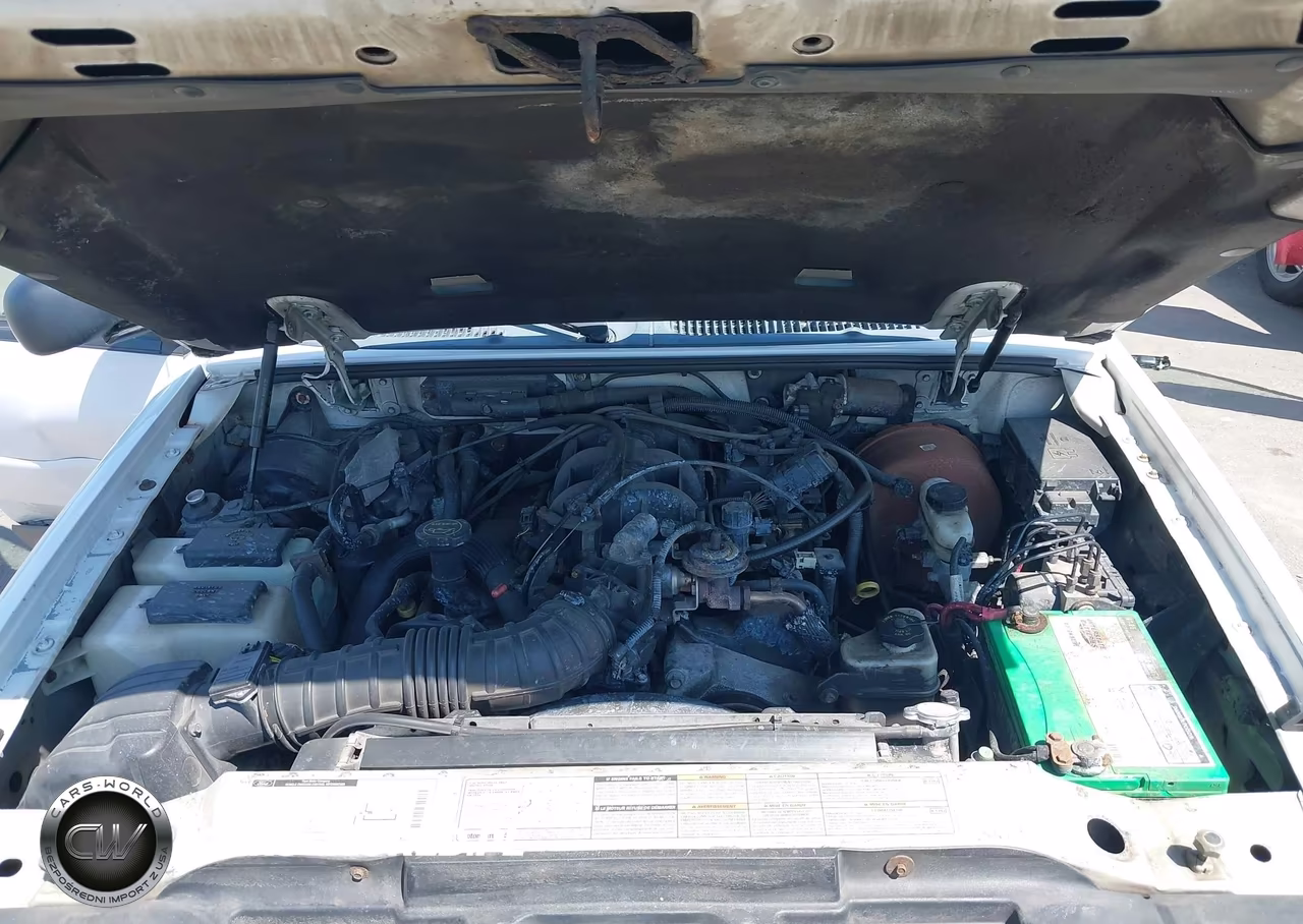 2001 Ford Explorer Sport VIN:1FMYU70E11UB35327 - 10