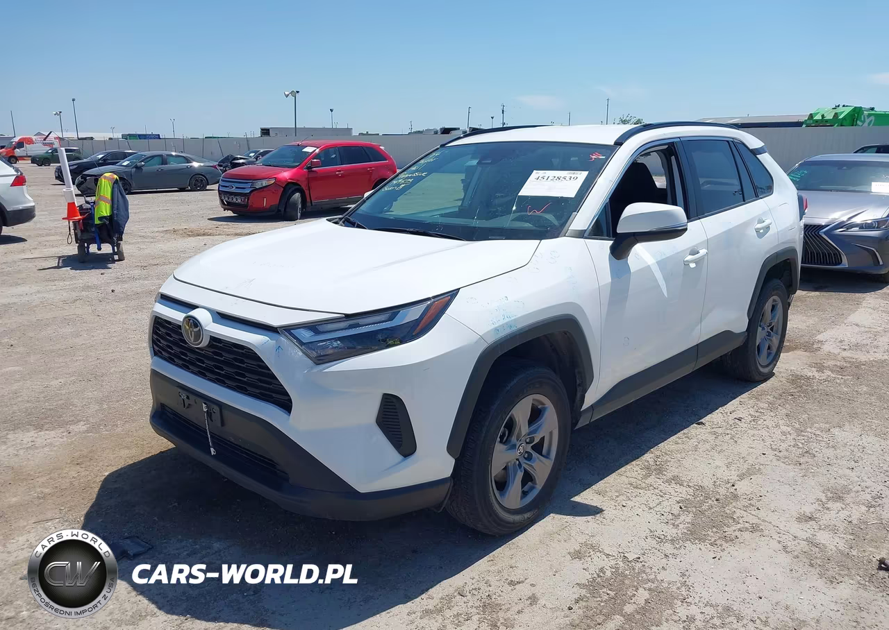 2024 Toyota Rav4 Xle VIN:2T3W1RFV9RW335961 - 2