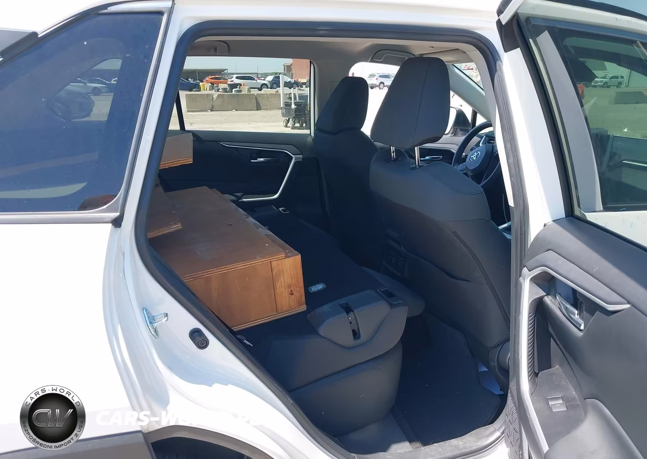 2024 Toyota Rav4 Xle VIN:2T3W1RFV9RW335961 - 8
